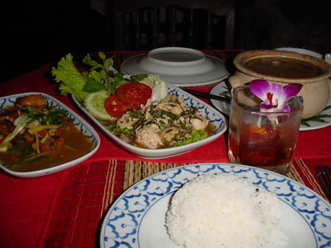 44_AntiqueHouseRest4
